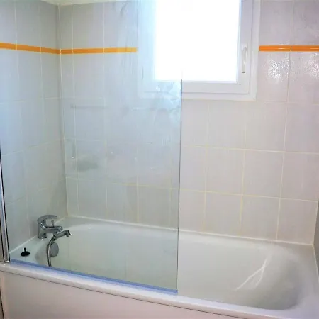 Duplex T3 6 Pers Avec Terrasse, Piscines Et Parking - - Fr-1-382-32 Holiday home *